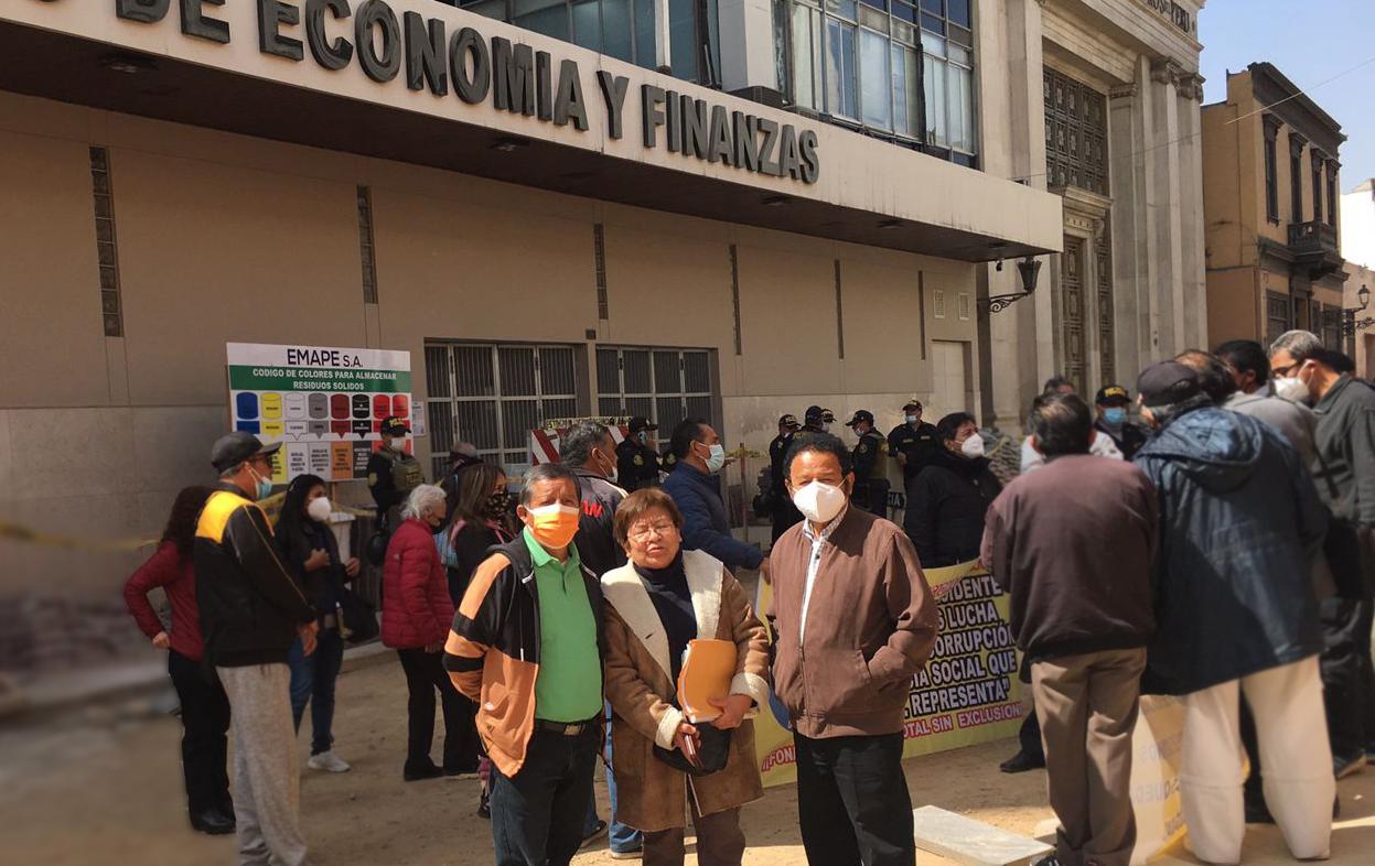 La ABP y el MEF juntos por las bibliotecas del PerÃº